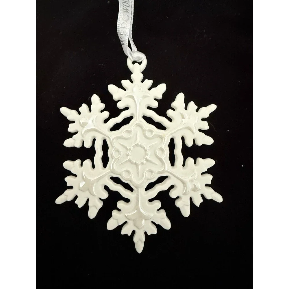 Wedgwood Christmas Ornament Pierced Snowflake Holiday  White Porcelain In Box